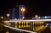 天橋照明亮化工程設(shè)計(jì)，點(diǎn)綴城市夜景燈光