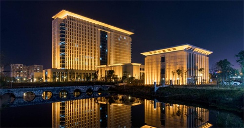 亮化工程需要具備哪些技術要求？需要什么樣的亮化資質才能承接亮化工程？